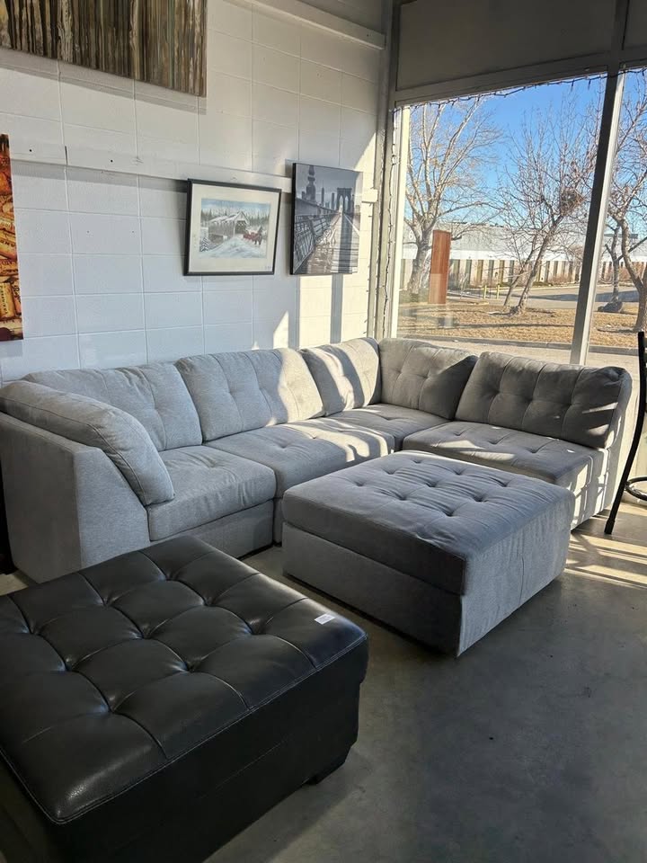 Grey Sectional - 5 piece Modular with Ottoman