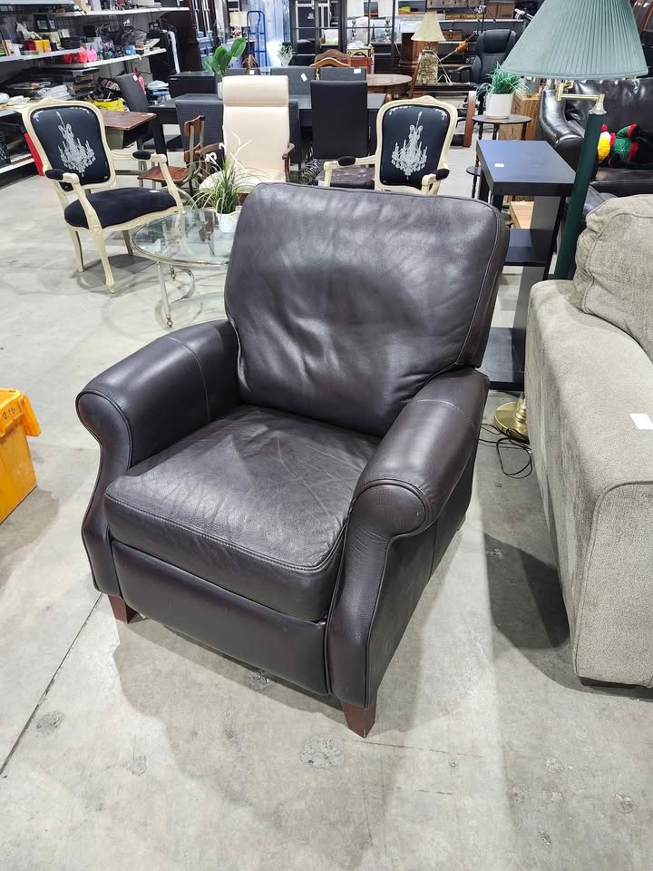 Fully Reclining Leather Armchair