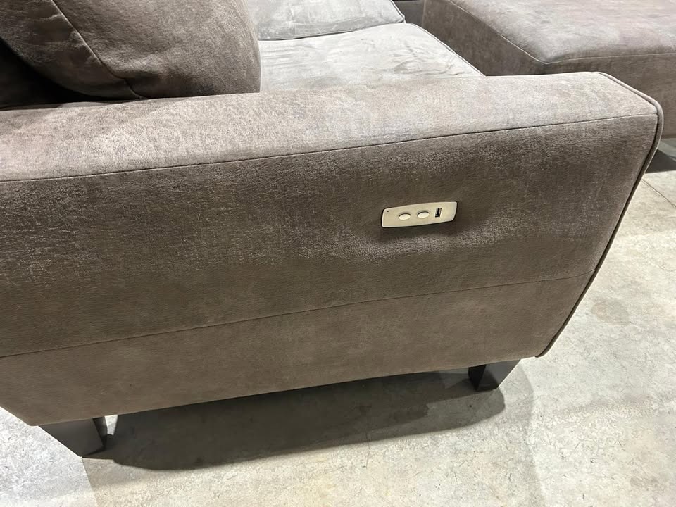 La-z-boy Edie Sectional - 4 Piece UNTESTED