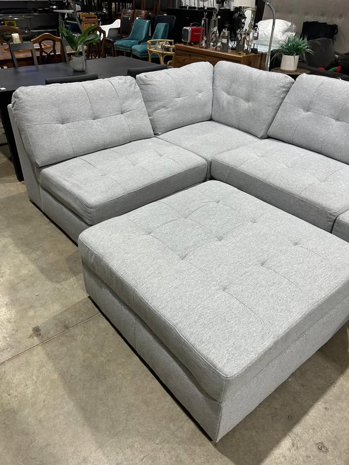 Grey Sectional - 5 piece Modular with Ottoman