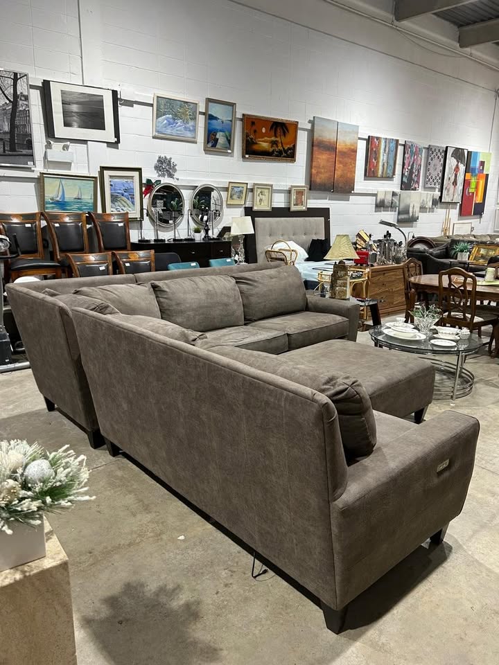 La-z-boy Edie Sectional - 4 Piece UNTESTED