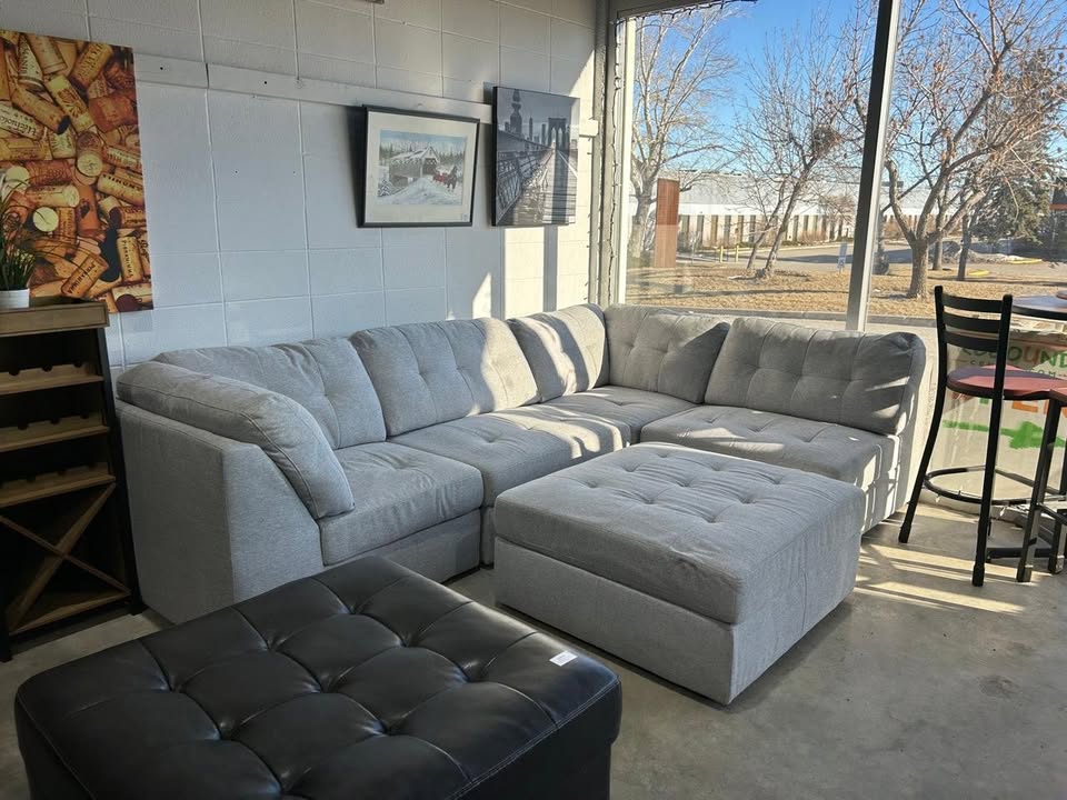 Grey Sectional - 5 piece Modular with Ottoman