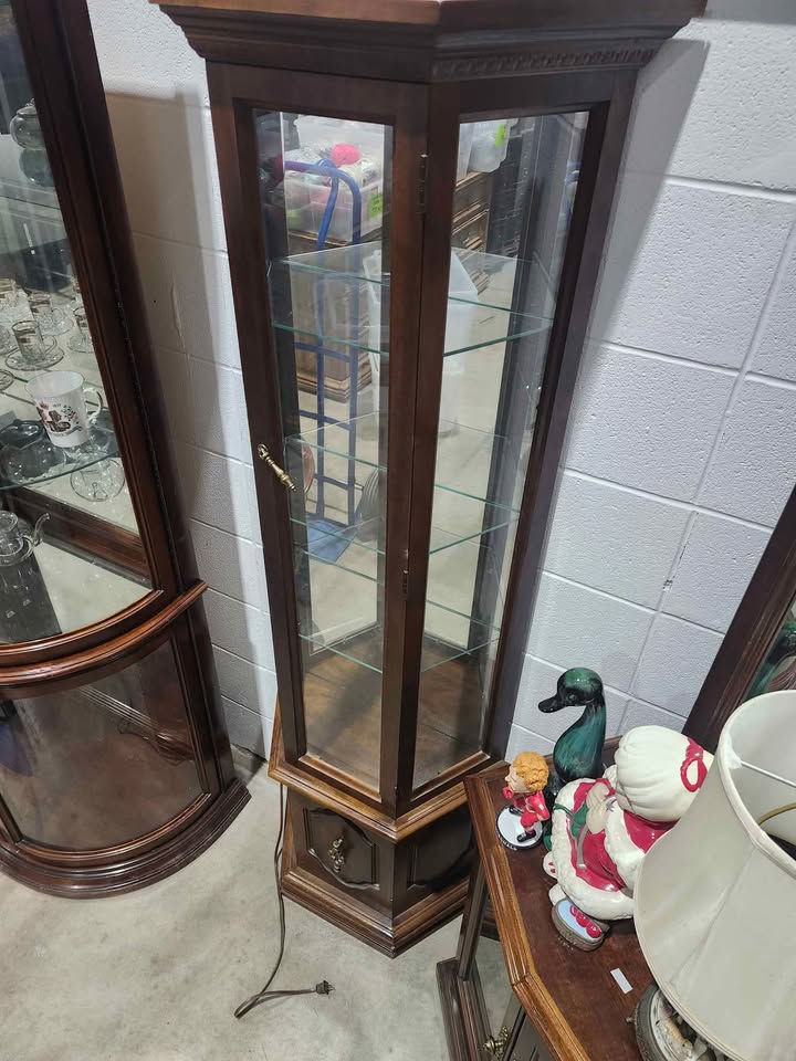 Vintage Curio Cabinet w/ Glass Shelves & Light