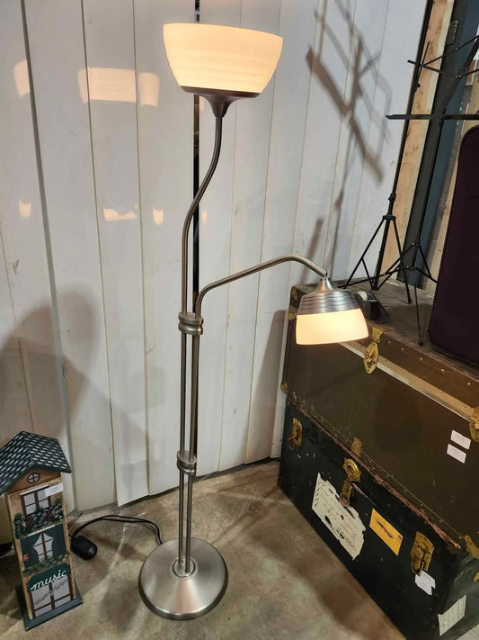 Metal Double Adjustable Floor Lamp with Dimming Features