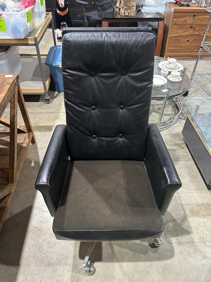 Vintage Leather Black Office Chair