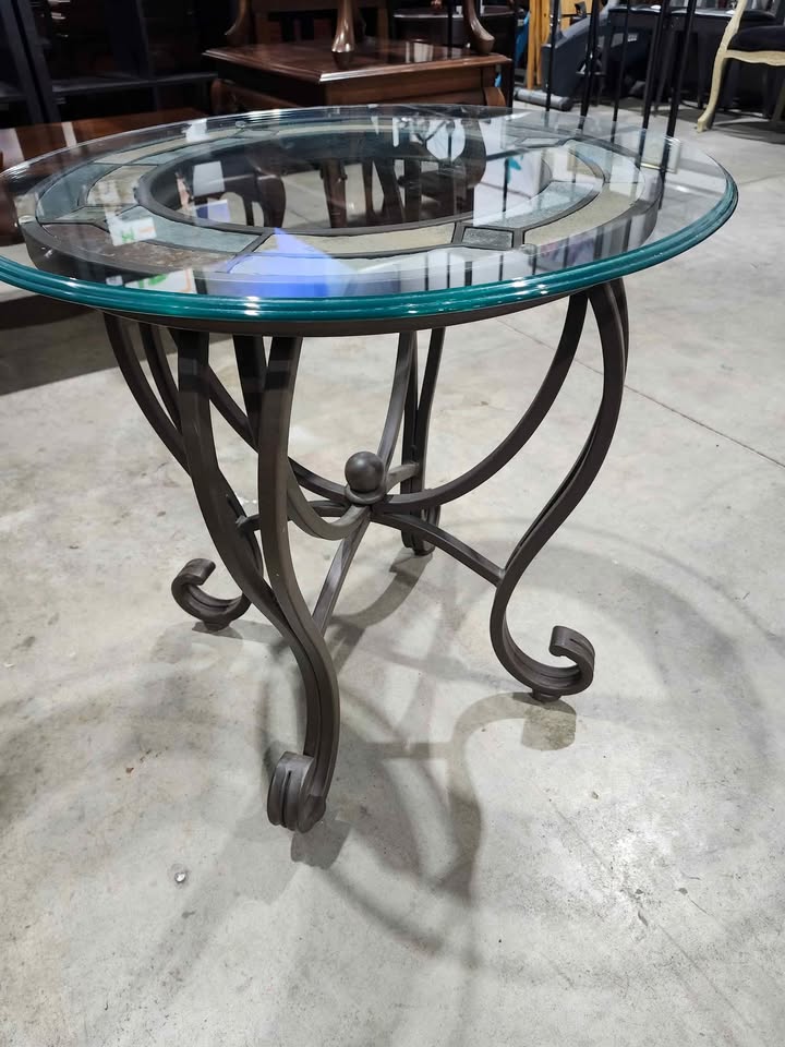 Ashley Furniture - Danbury Round Iron End Table with Slate/Glass Top