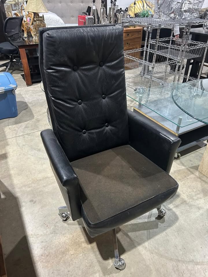 Vintage Leather Black Office Chair