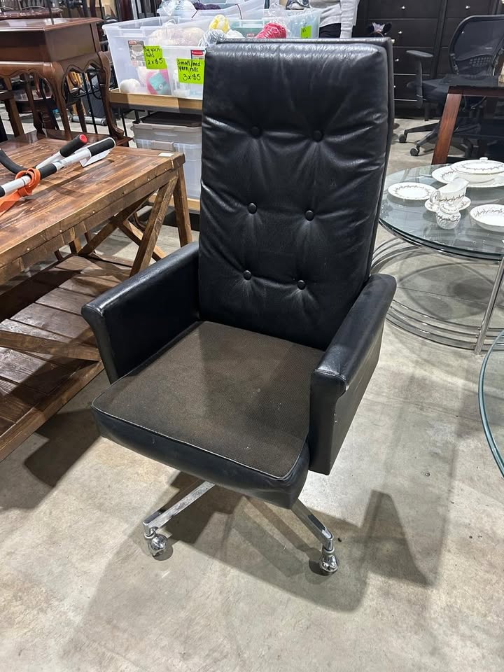 Vintage Leather Black Office Chair