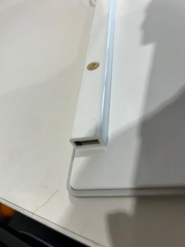 Apple Slim Wired USB Keyboard with Numeric Keypad (2007)