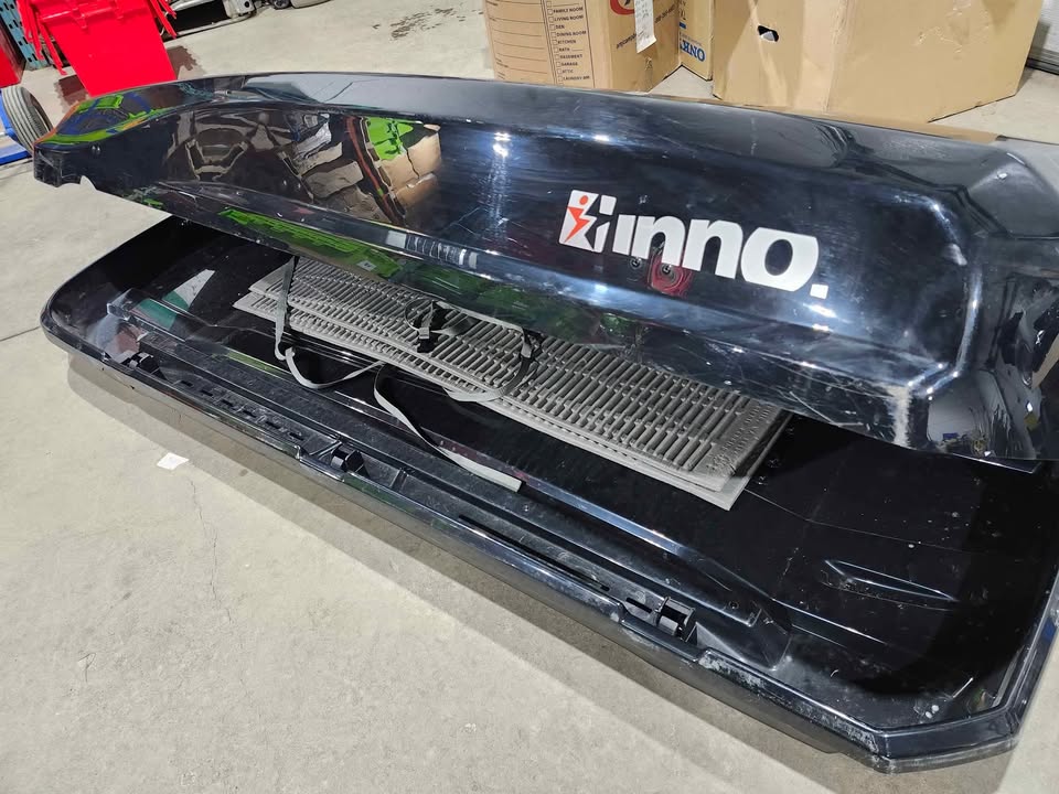 Inno Shadow Roofbox