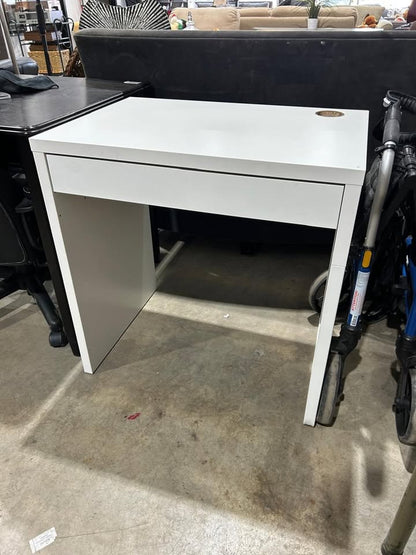 IKEA MICKE white desk + chair