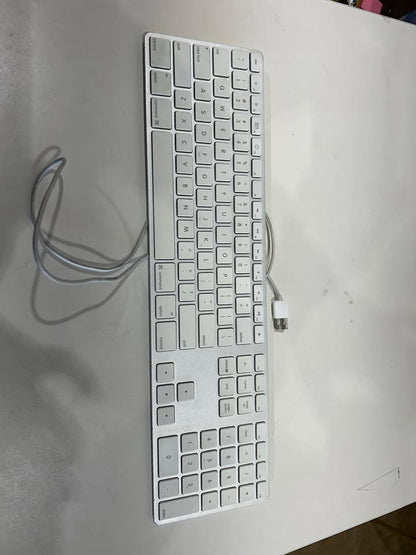 Apple Slim Wired USB Keyboard with Numeric Keypad (2007)