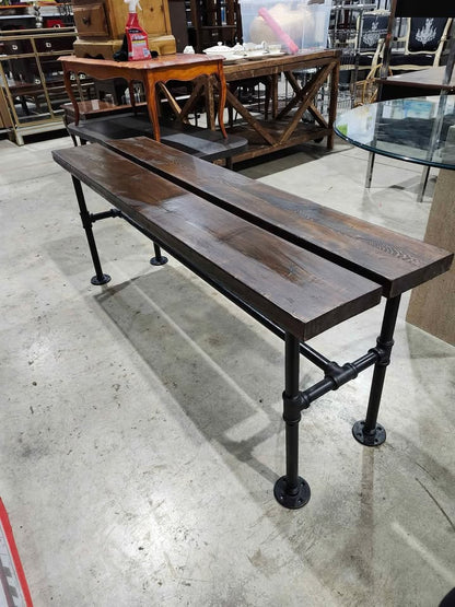 Rustic Reclaimed Wooden Bench with Industrial Pipe Legs