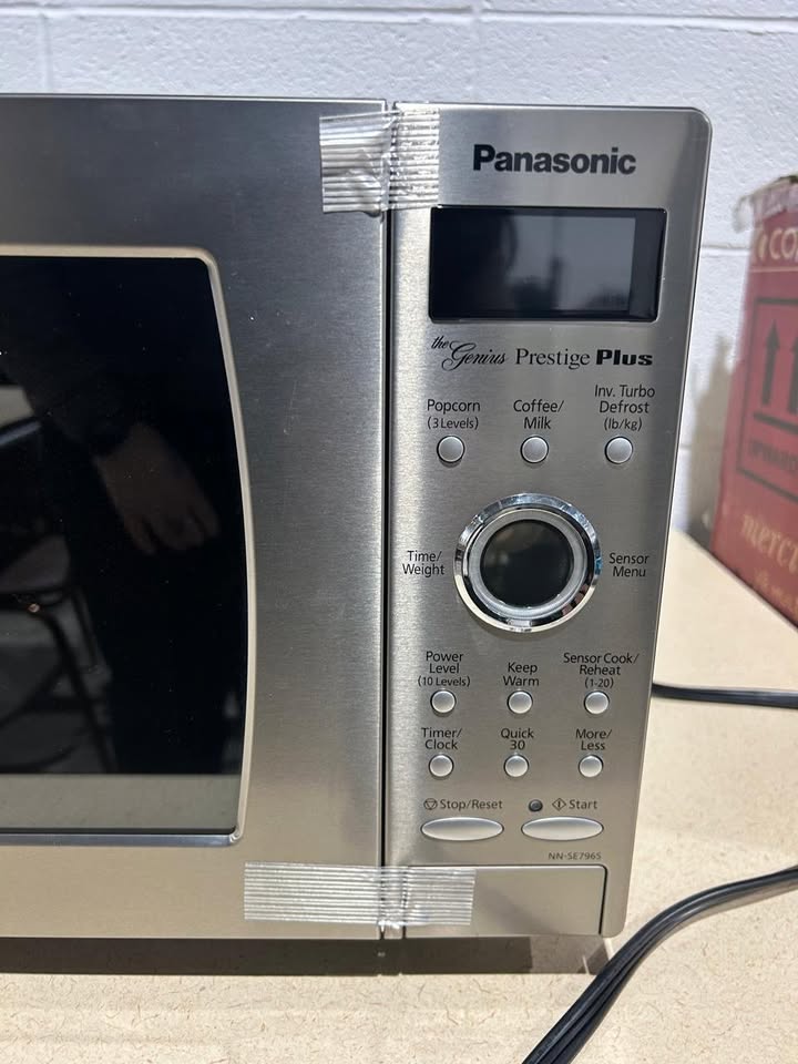 The genius Prestige PLUS - Panasonic Microwave/Oven