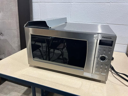 The genius Prestige PLUS - Panasonic Microwave/Oven