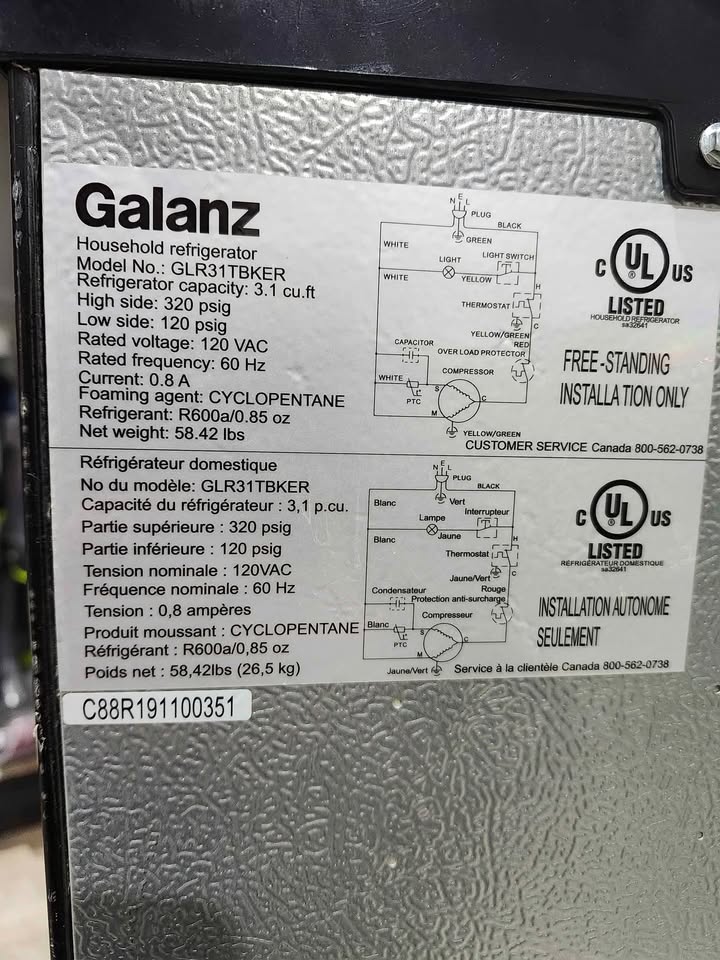 Galanz Retro Compact Mini Fridge with Freezer - 3.1 Cu.Ft