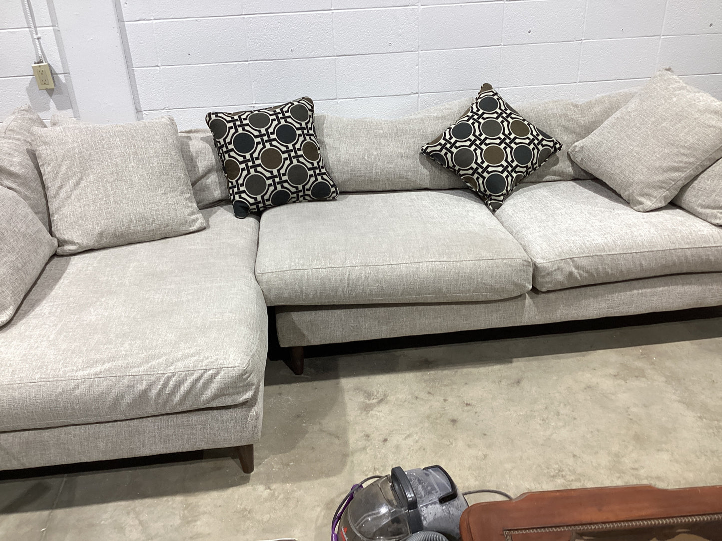 Urban barn berg sectional