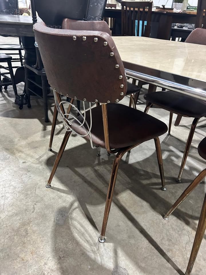 Vintage Retro 60's-70's Dinning table + 4 Chairs