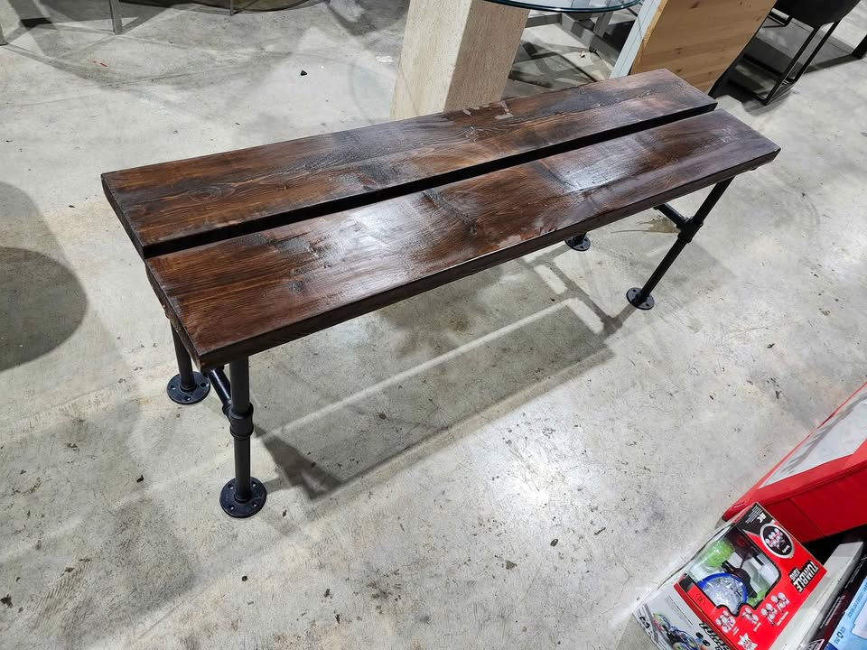 Rustic Reclaimed Wooden Bench with Industrial Pipe Legs