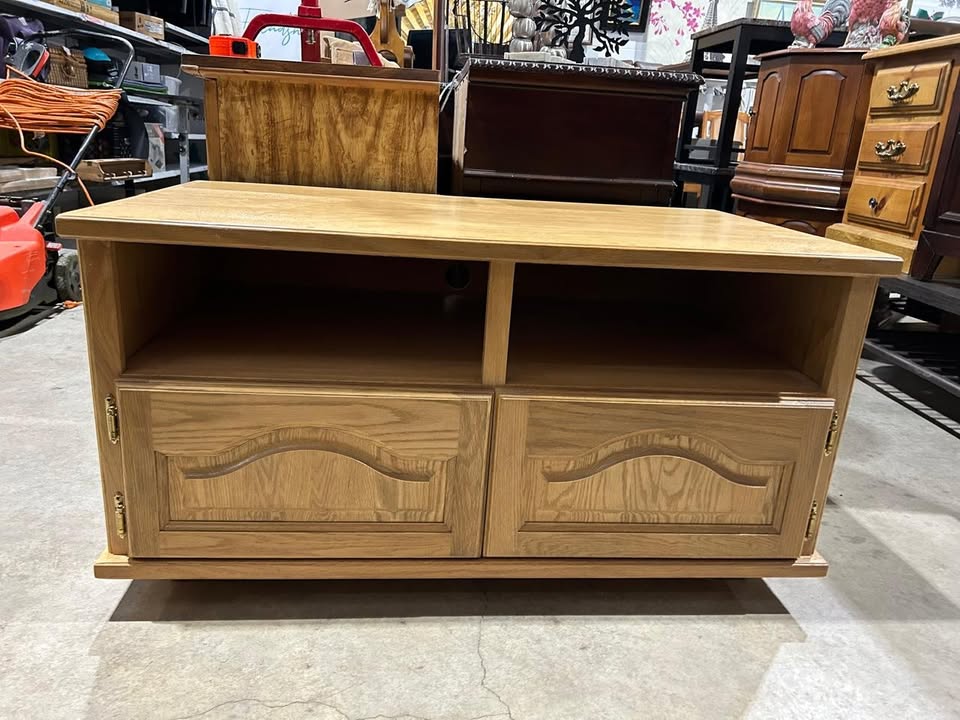 Console Table/ TV stand - Wooden Style