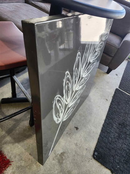 Glossy Acrylic Leaf Canvas 40"
