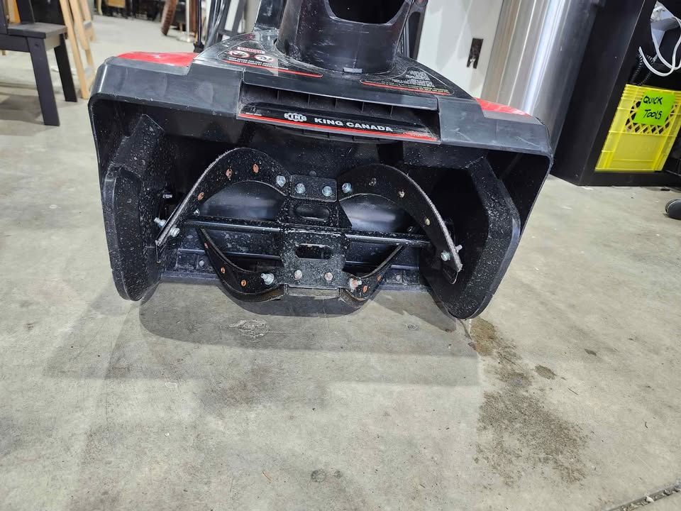 King Canada 18-Inch Electric Snow Thrower – 13A with LED Light