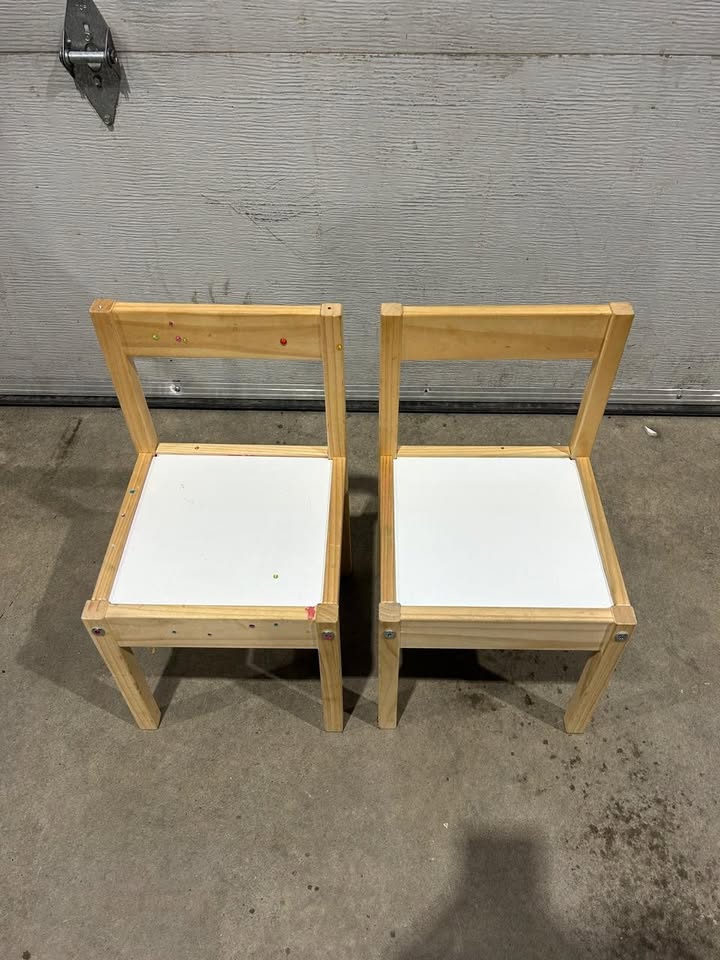 Kids Table + 2 Chairs