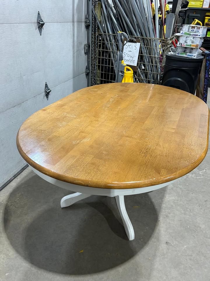 Oval dining table