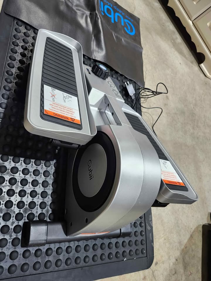 Cubii Pro Smart Compact Seated Elipitcal - Bluetooth