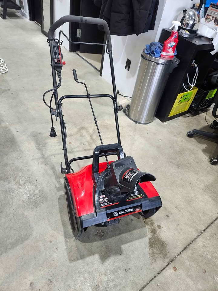 King Canada 18-Inch Electric Snow Thrower – 13A with LED Light