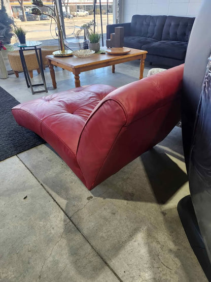 EQ3 Modern Leather Chaise Lounge - Red