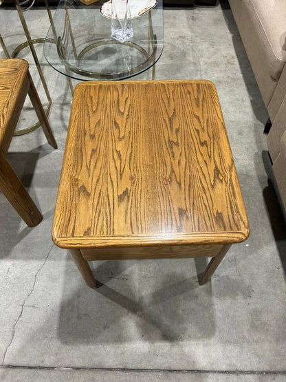 Huppe - Oak Side/End Table with drawer