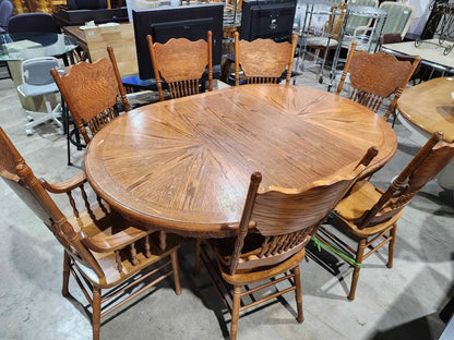 Solid Vintage Wooden Extendable Dining Table with 7 Chairs
