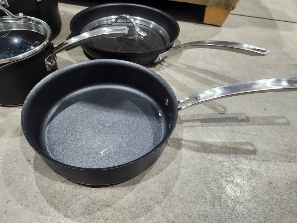 New! Kirkland Signature 7-piece Hard Anodized Cookware Set