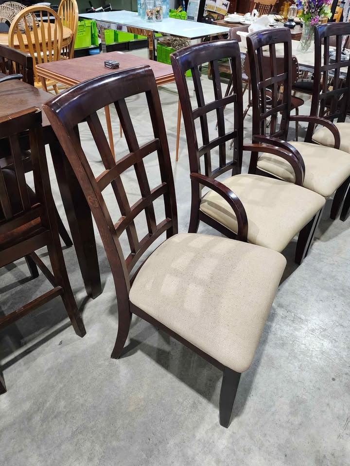 4 Dark Wooden Dining Chair Set