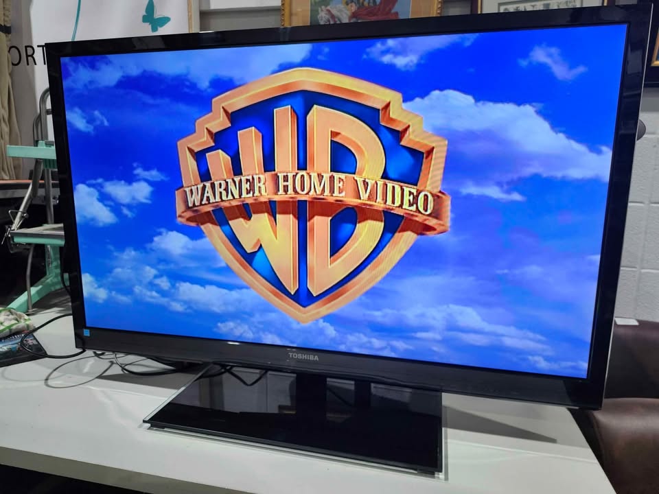 Toshiba 42" HD LED TV - 2011