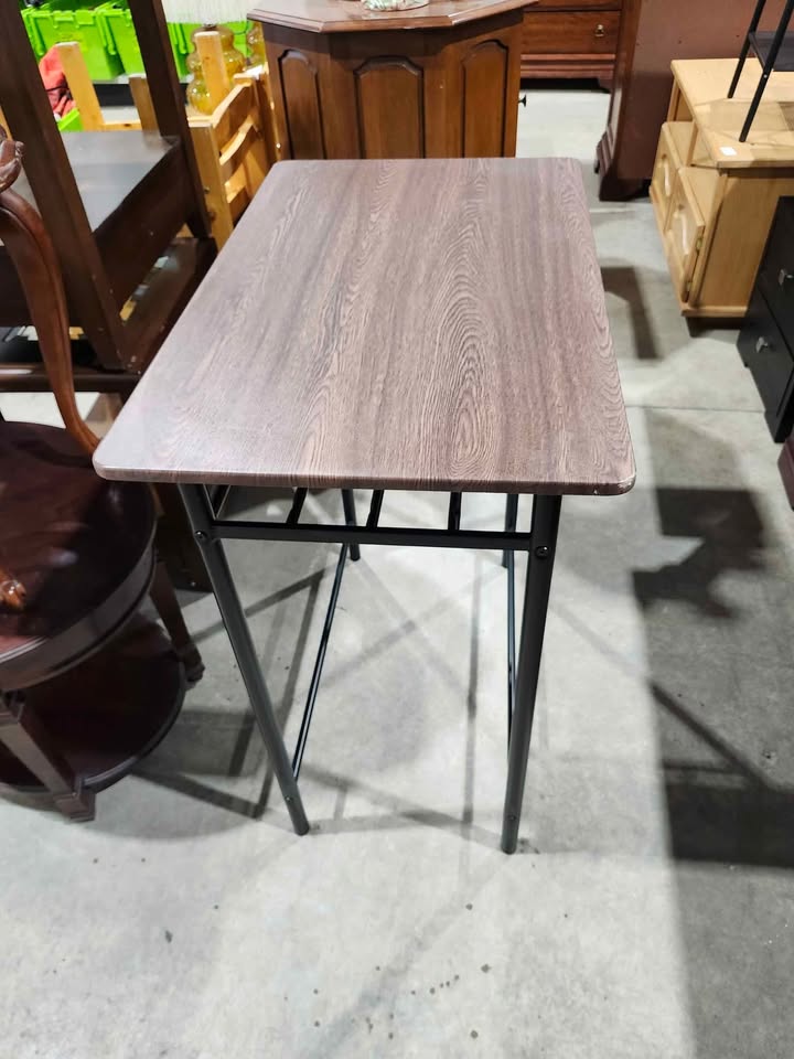 Black/Brown Counter Height Bar Table