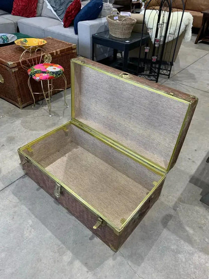Patterned faux leather Trunk
