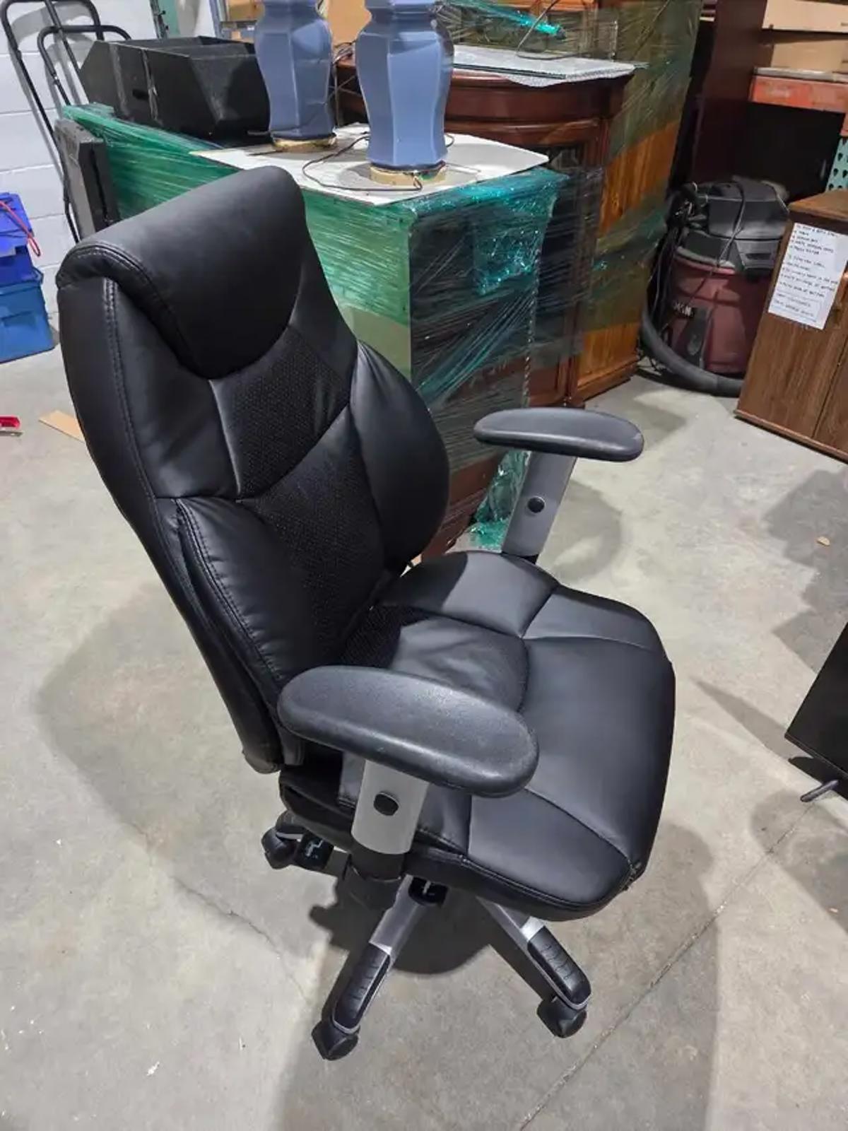 Staples Bilford Bonded Leather Office Chair