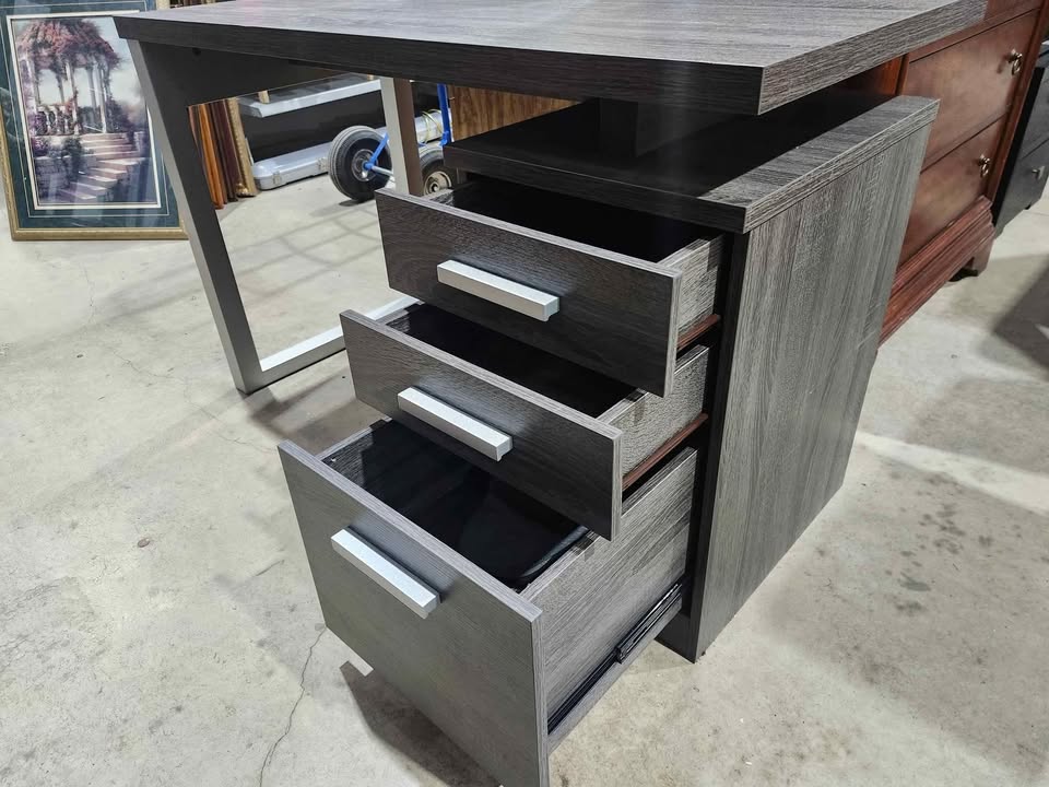 Oscar 47" Reversible Office Desk with Storage - Grey