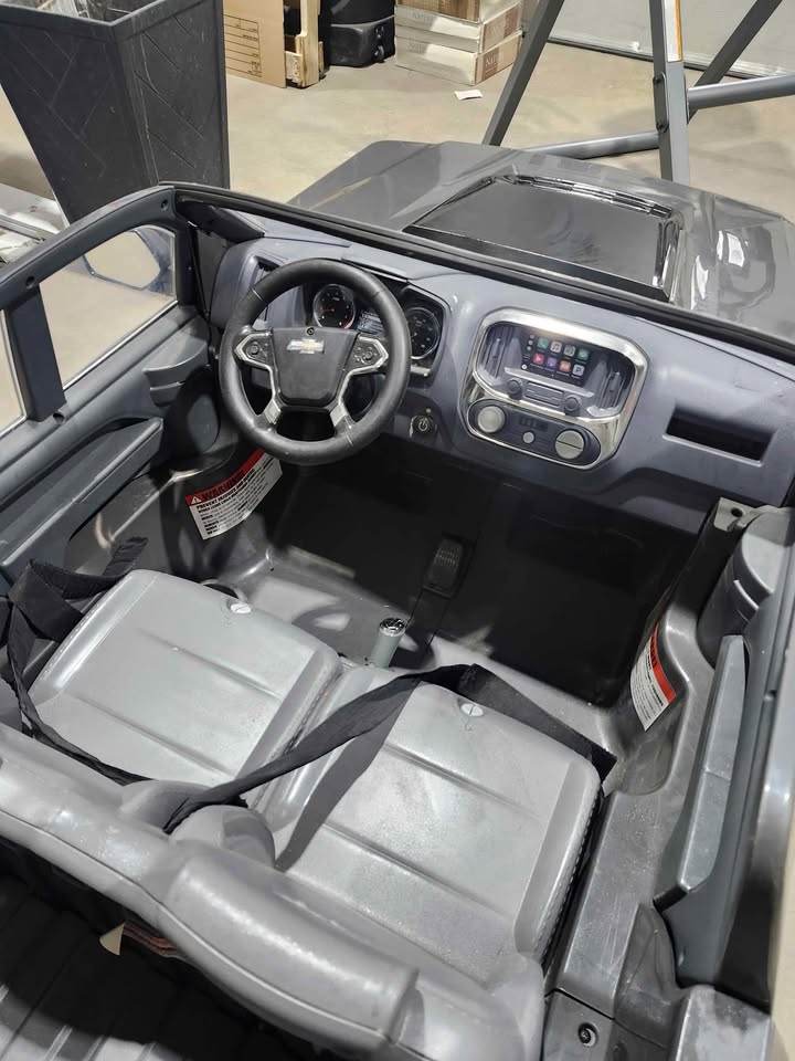 Rollplay Chevrolet Colorado 12V Electric Mini Ride-On Toy Car 3-6 Years (Needs Battery)