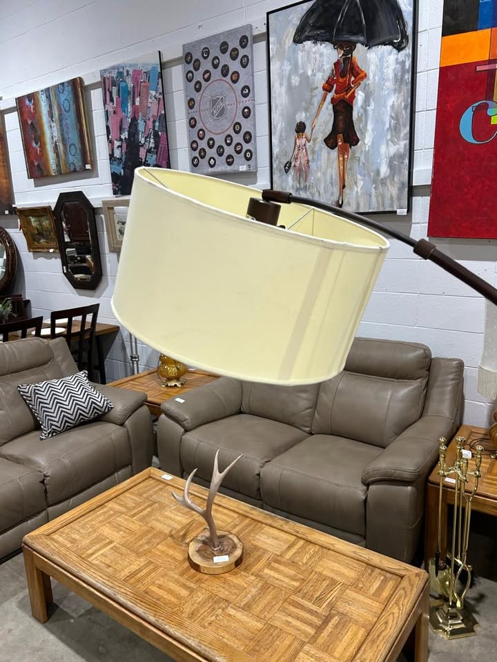Curved Floor Lamp - Brown Color