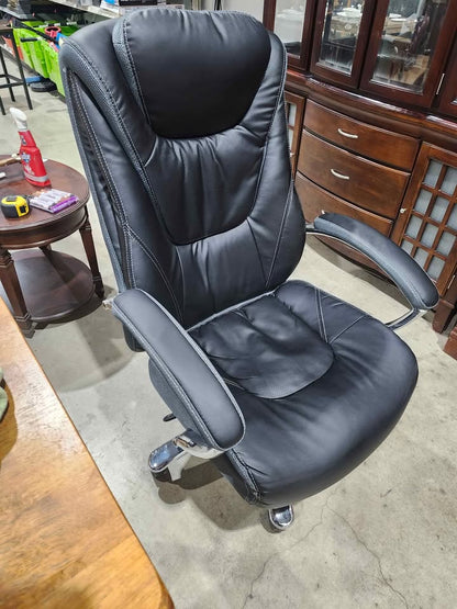 Executive High Back PU Leather Office Chair (read description)