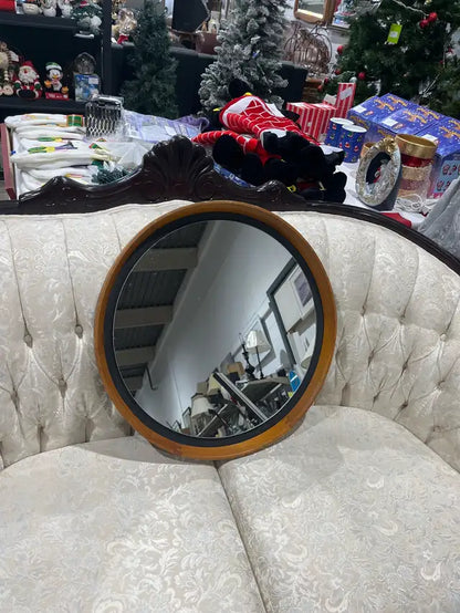 Round Mirror