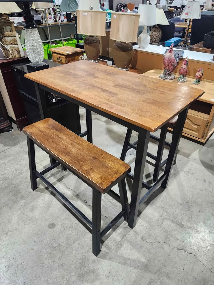 Kerley 3 Piece Solid Wood Dining Set