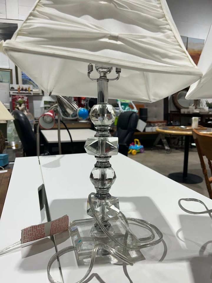 Trident Stacked Crystal Glass Lamp with Original Shade