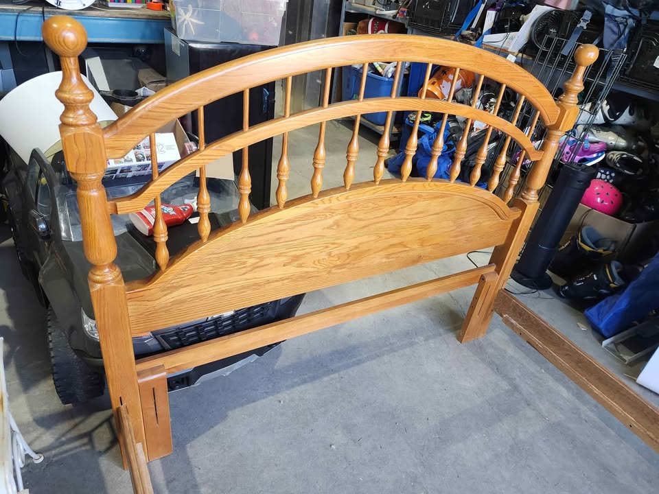 Solid Wooden Adjustable Queen/Double Bed Frame