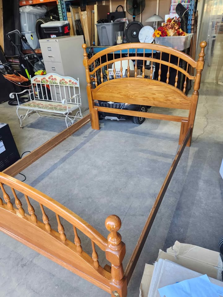 Solid Wooden Adjustable Queen/Double Bed Frame