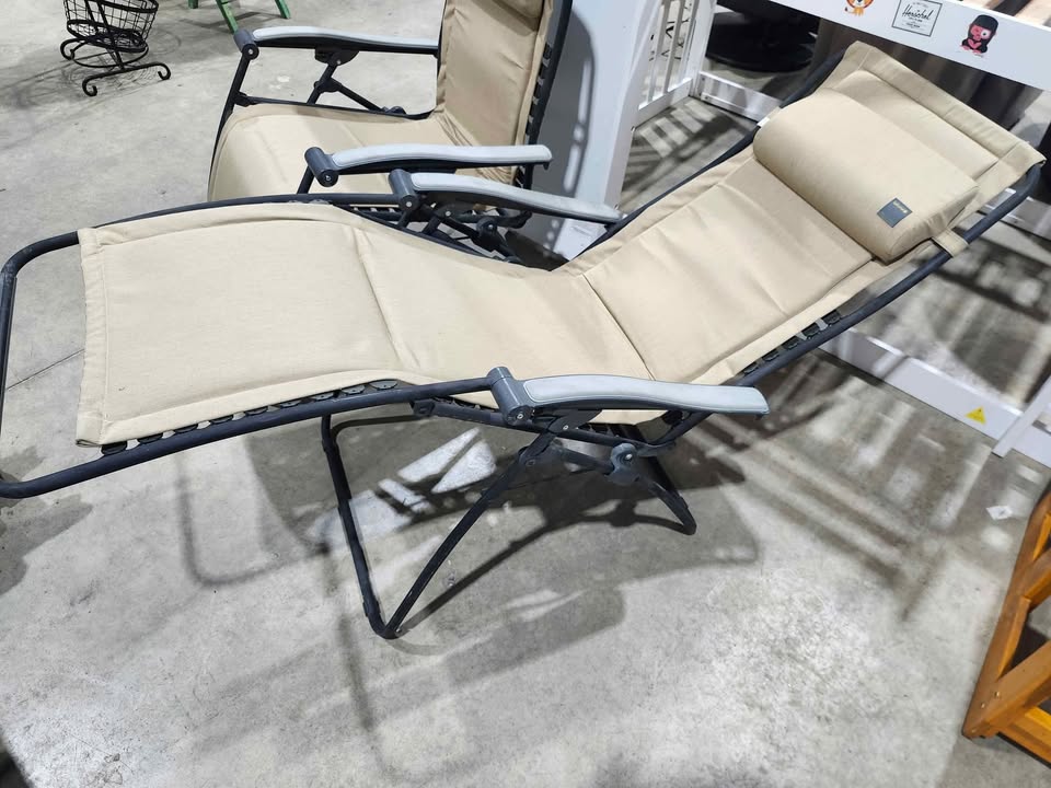 Lafuma Zero Gravity Outdoor Steel Framed Lawn Recliner Chair - 2 Available