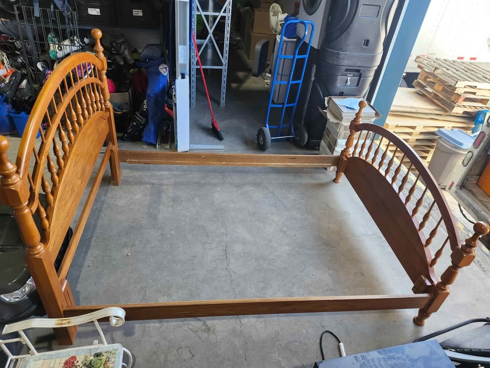 Solid Wooden Adjustable Queen/Double Bed Frame